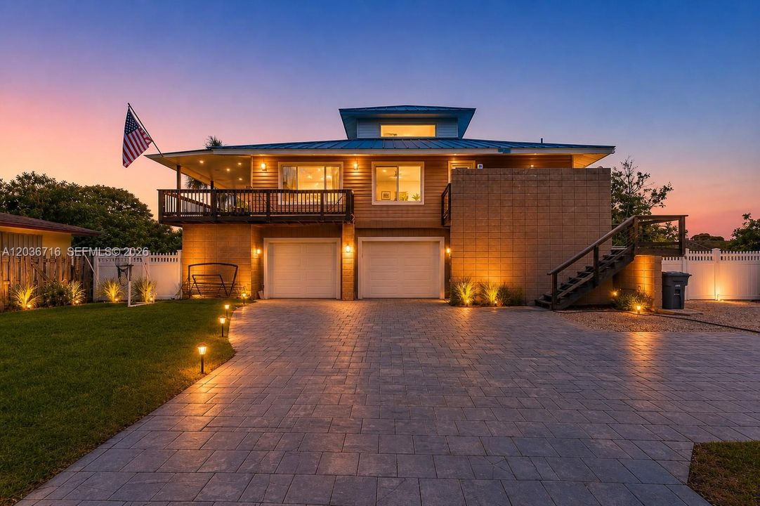 На продажу: $915,000 (4 спален, 2 ванн, 1960 Квадратных фут)