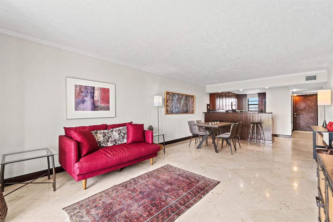 014-2400DeerCreekCountryClubBoulevard-60