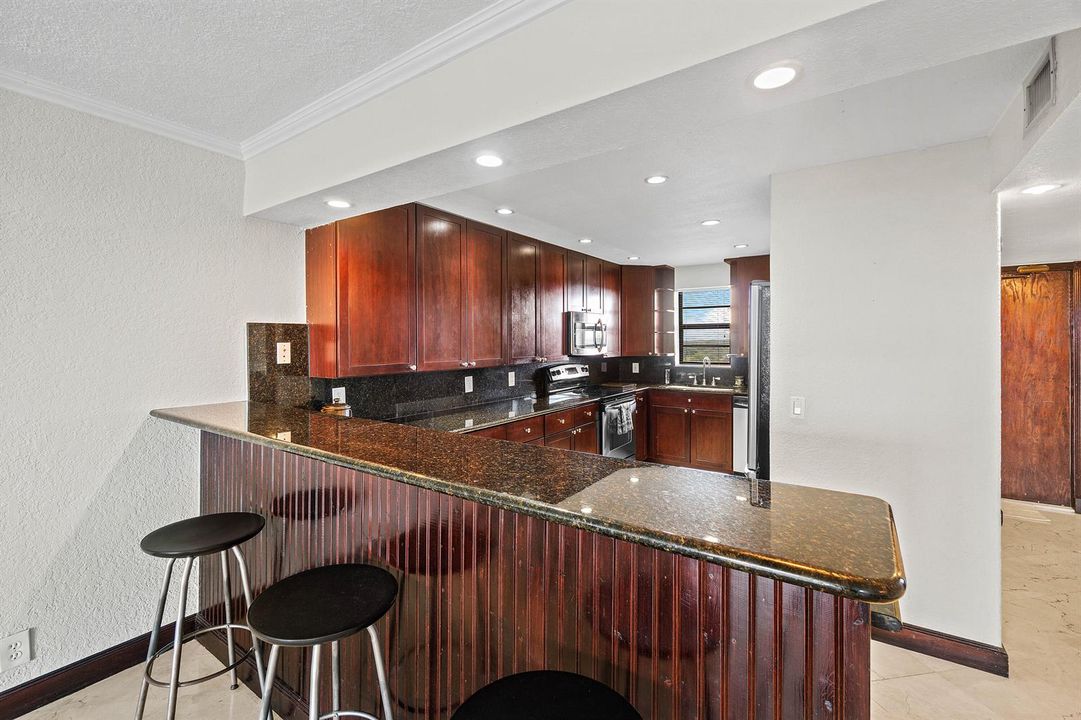 004-2400DeerCreekCountryClubBoulevard-60