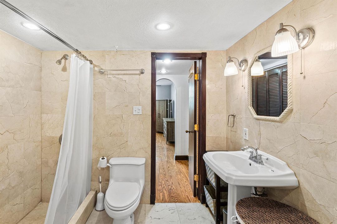 025-2400DeerCreekCountryClubBoulevard-60