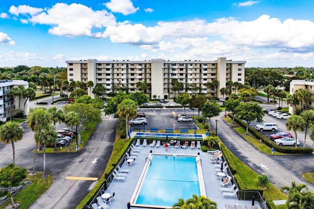 029-2400DeerCreekCountryClubBoulevard-60