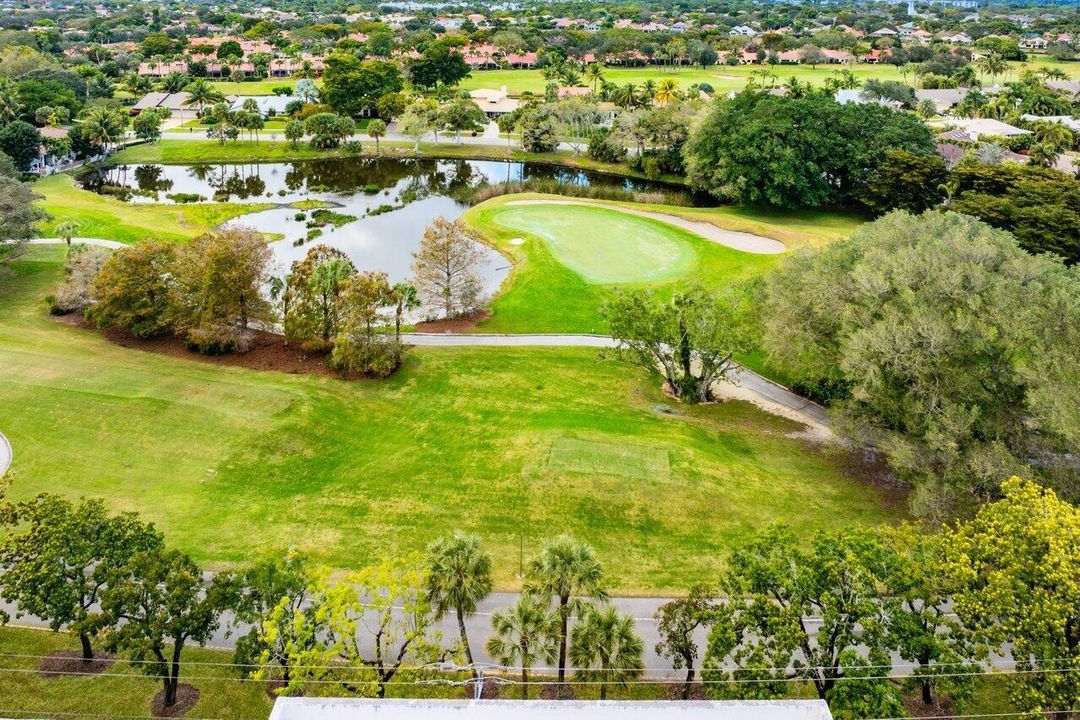 037-2400DeerCreekCountryClubBoulevard-60