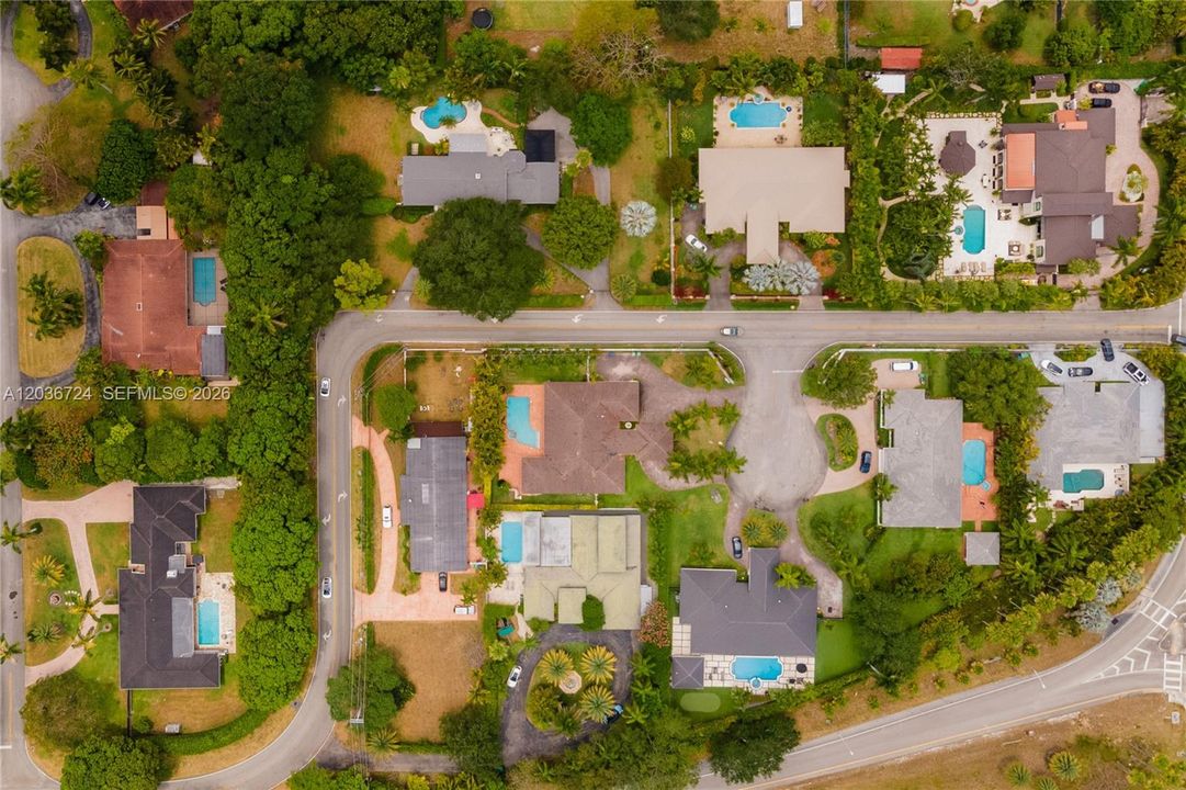 En Renta: $13,950 (5 camas, 4 baños, 3518 Pies cuadrados)