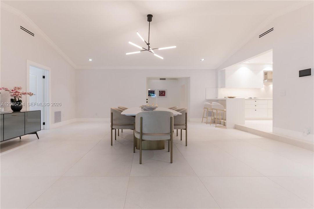 For Rent: $15,000 (5 beds, 4 baths, 3518 Square Feet)