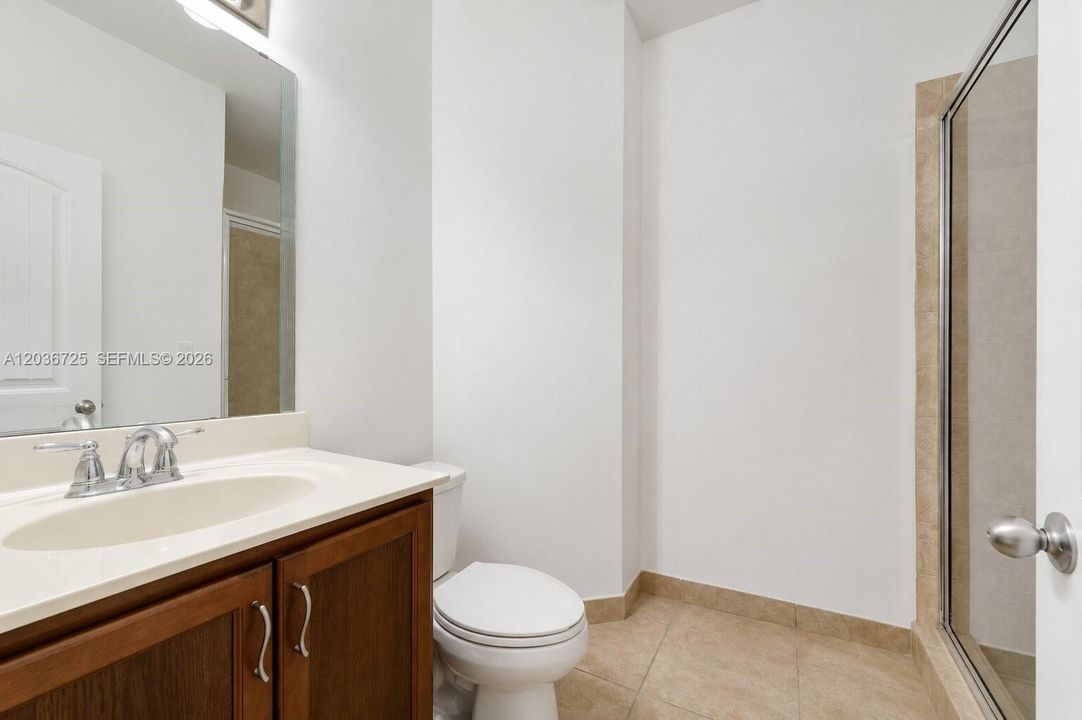 En Venta: $418,999 (4 camas, 3 baños, 2306 Pies cuadrados)