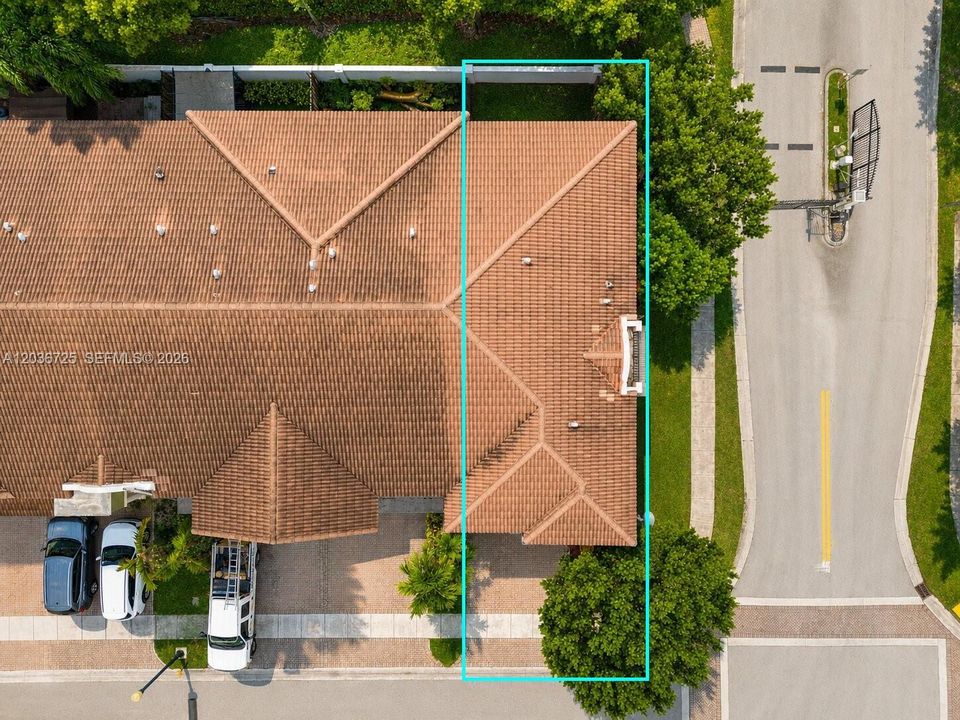En Venta: $418,999 (4 camas, 3 baños, 2306 Pies cuadrados)