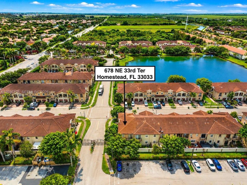 En Venta: $418,999 (4 camas, 3 baños, 2306 Pies cuadrados)