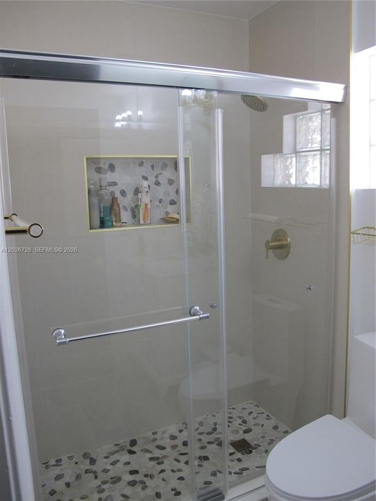 En Renta: $6,500 (5 camas, 3 baños, 2828 Pies cuadrados)