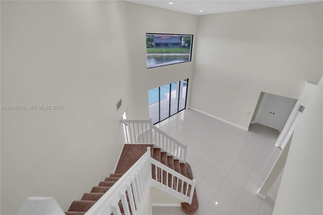 For Sale: $1,239,000 (5 beds, 3 baths, 2964 Square Feet)