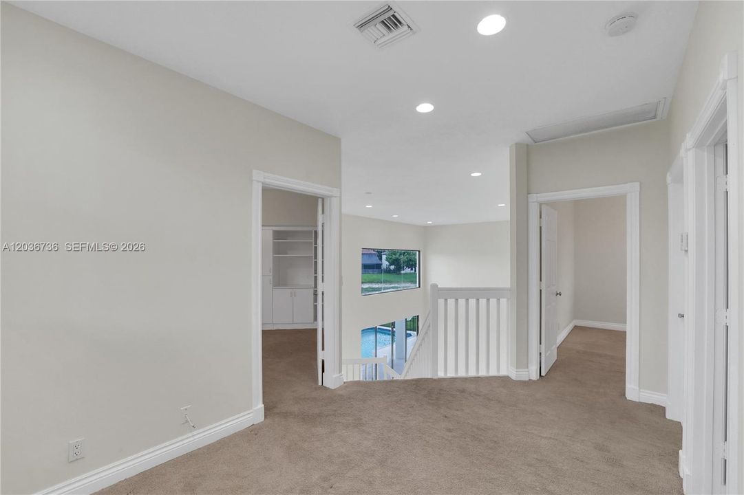For Sale: $1,239,000 (5 beds, 3 baths, 2964 Square Feet)