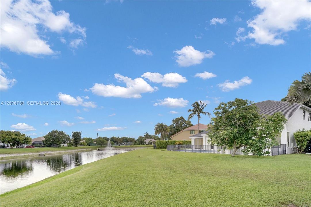 For Sale: $1,239,000 (5 beds, 3 baths, 2964 Square Feet)