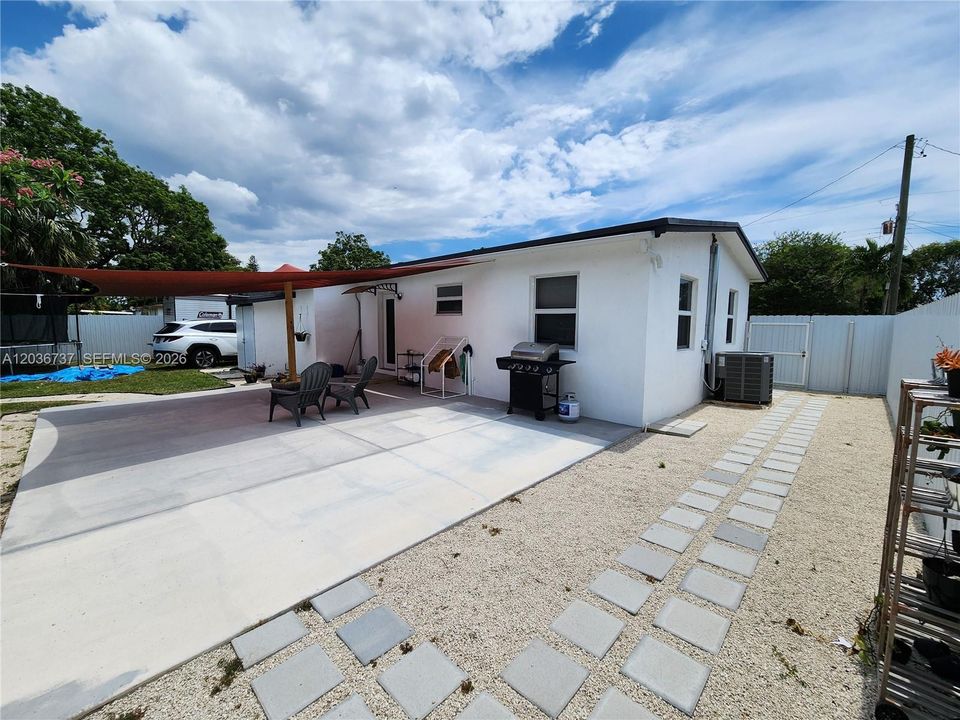 В аренду: $2,750 (3 спален, 2 ванн, 874 Квадратных фут)
