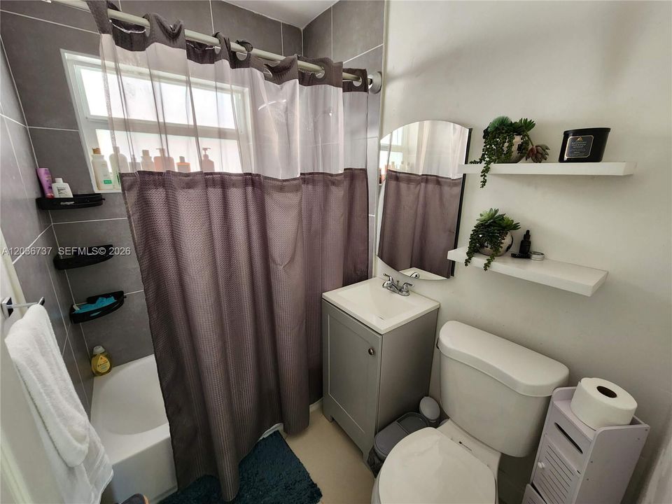 В аренду: $2,750 (3 спален, 2 ванн, 874 Квадратных фут)