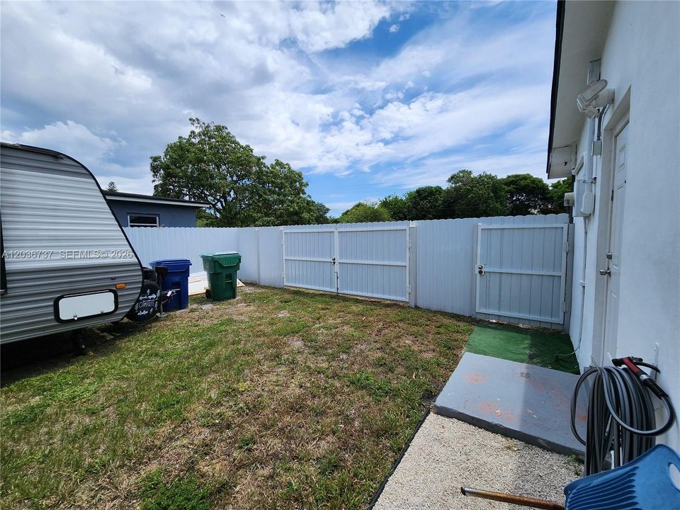В аренду: $2,750 (3 спален, 2 ванн, 874 Квадратных фут)
