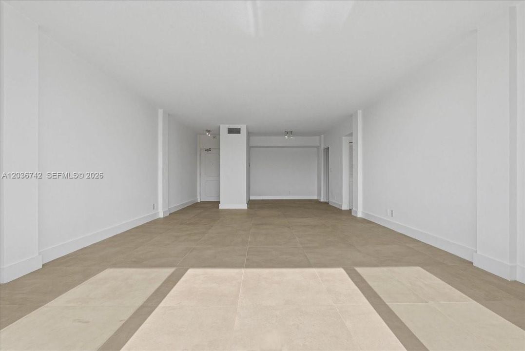 For Sale: $480,000 (1 beds, 1 baths, 1080 Square Feet)
