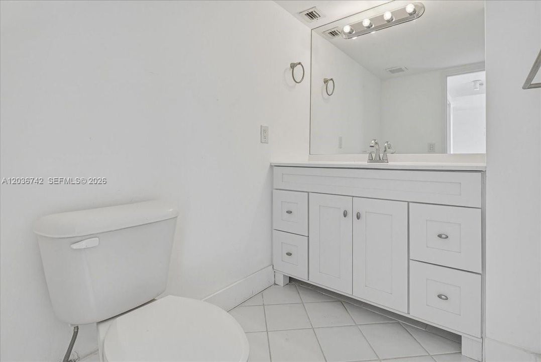 For Sale: $480,000 (1 beds, 1 baths, 1080 Square Feet)
