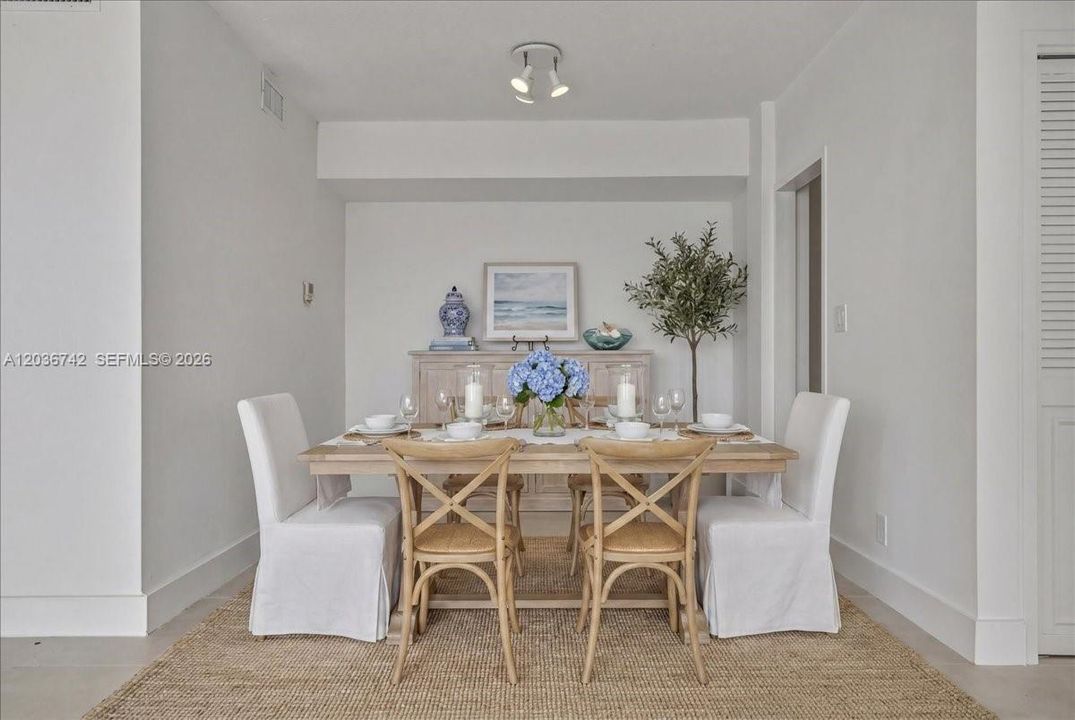 For Sale: $480,000 (1 beds, 1 baths, 1080 Square Feet)