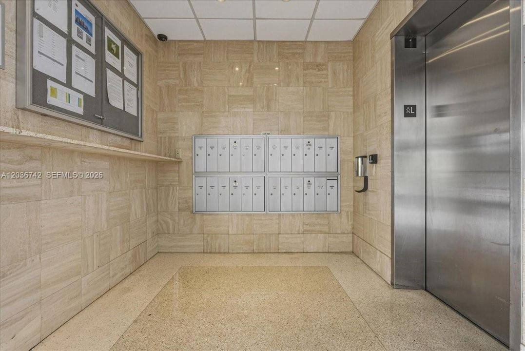 For Sale: $480,000 (1 beds, 1 baths, 1080 Square Feet)