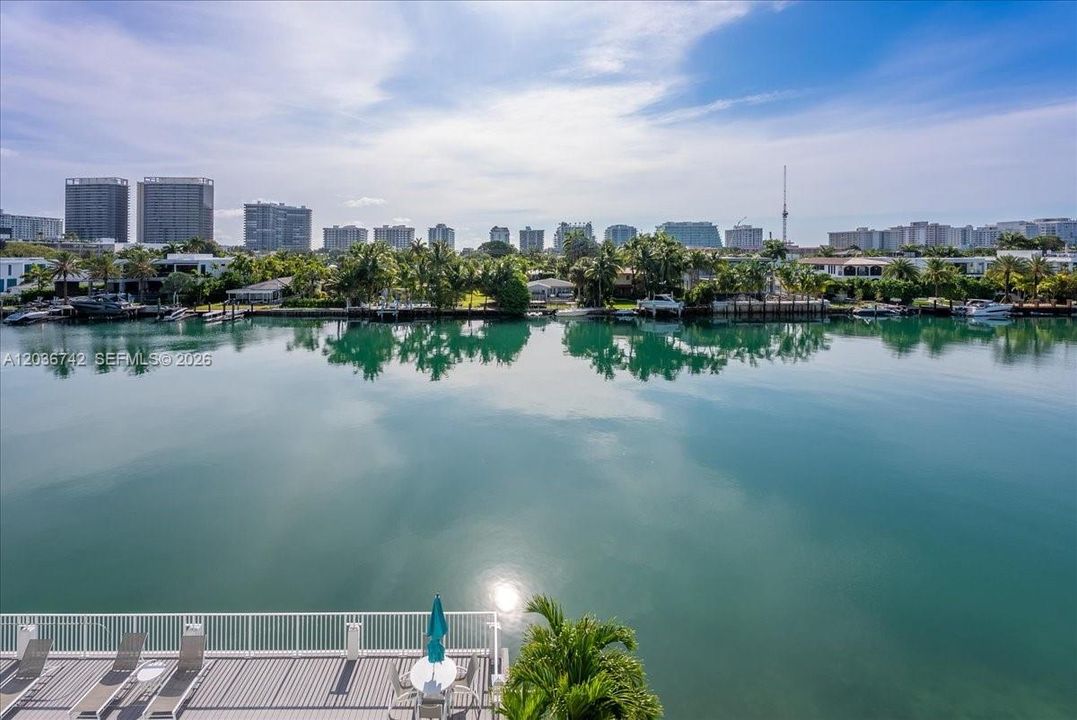 For Sale: $480,000 (1 beds, 1 baths, 1080 Square Feet)