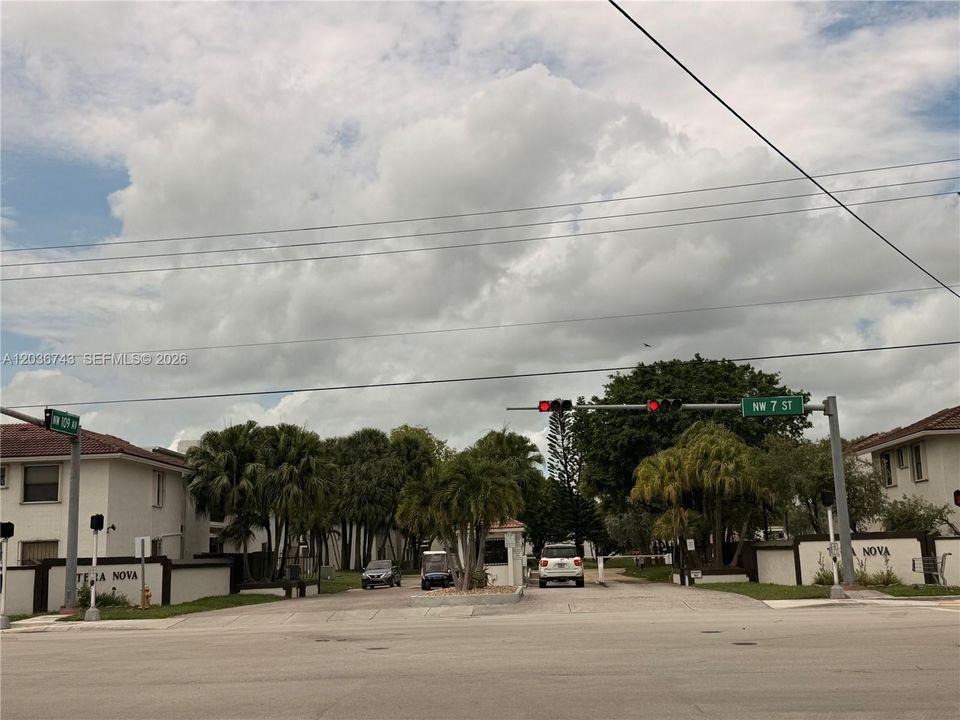 For Rent: $3,000 (3 beds, 2 baths, 1215 Square Feet)