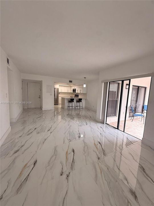 For Rent: $3,000 (3 beds, 2 baths, 1215 Square Feet)