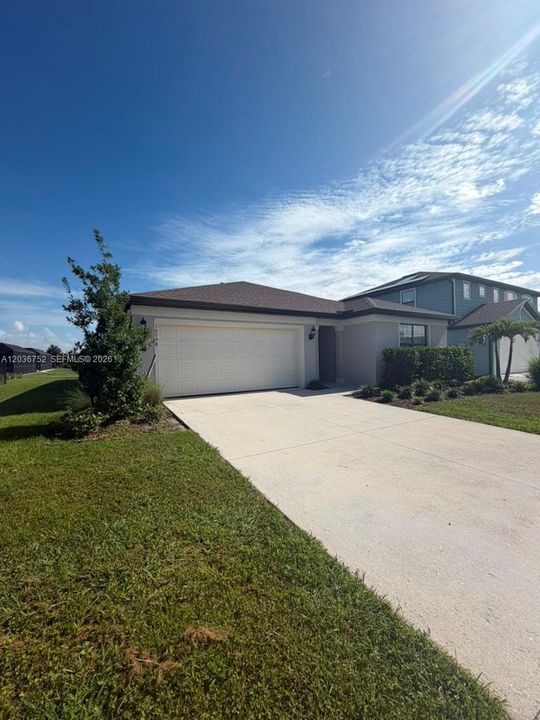 For Rent: $2,000 (3 beds, 2 baths, 0 Square Feet)