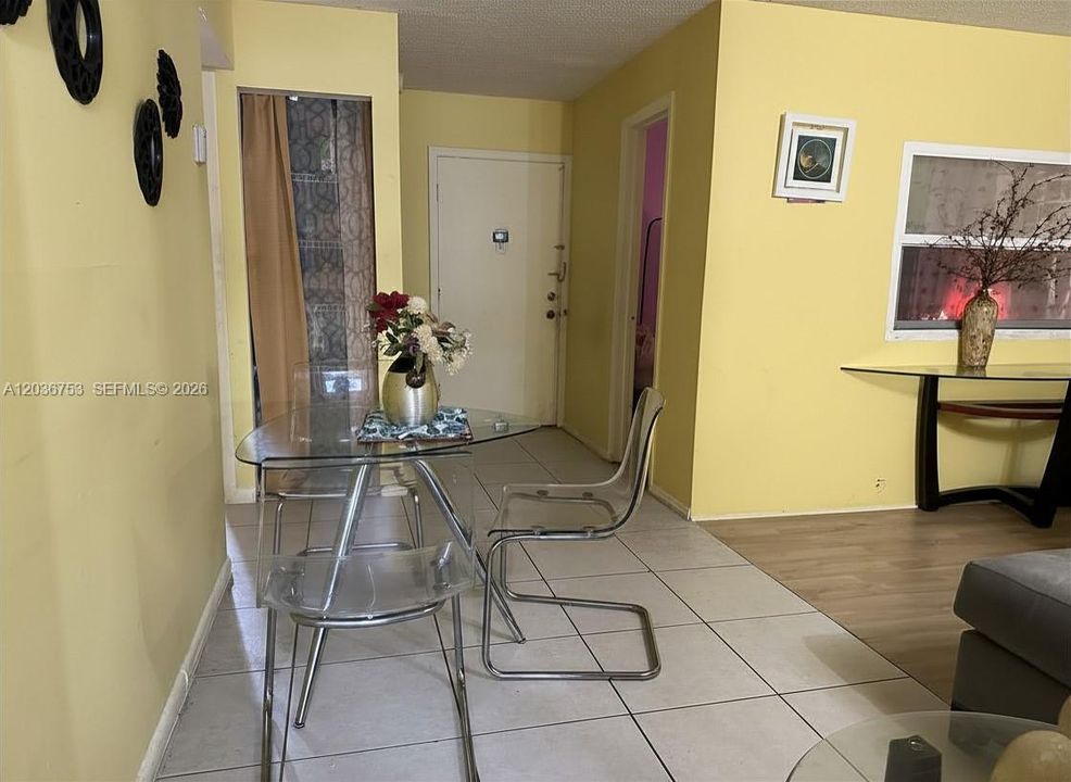 На продажу: $90,000 (1 спален, 1 ванн, 755 Квадратных фут)