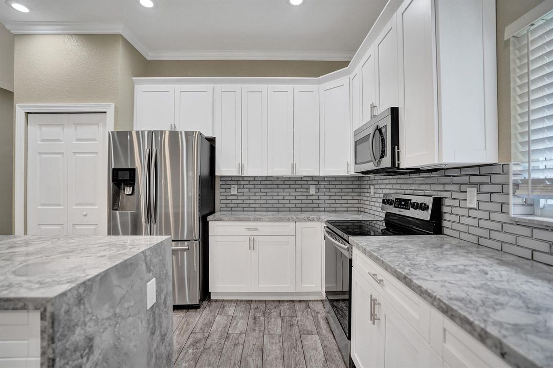 02 11 Kitchen