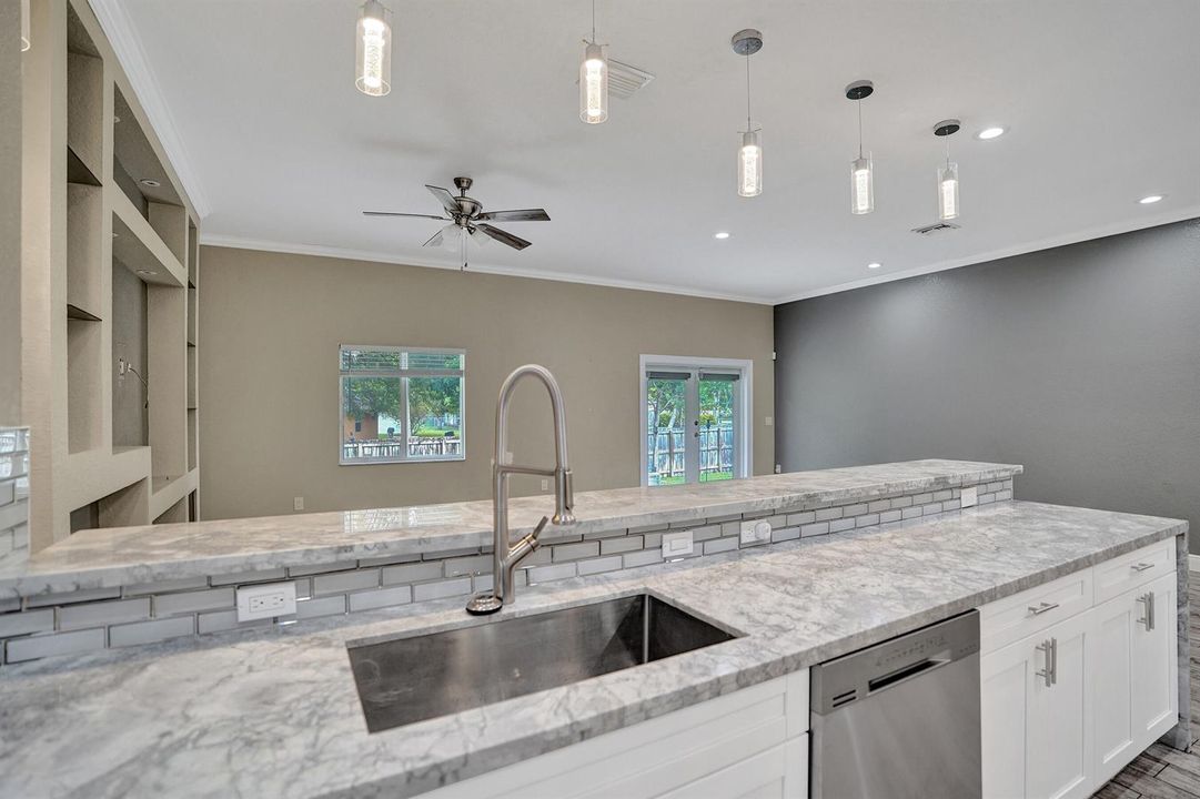02 12 Kitchen