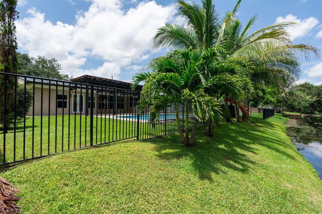 51-web-or-mls-A7406992