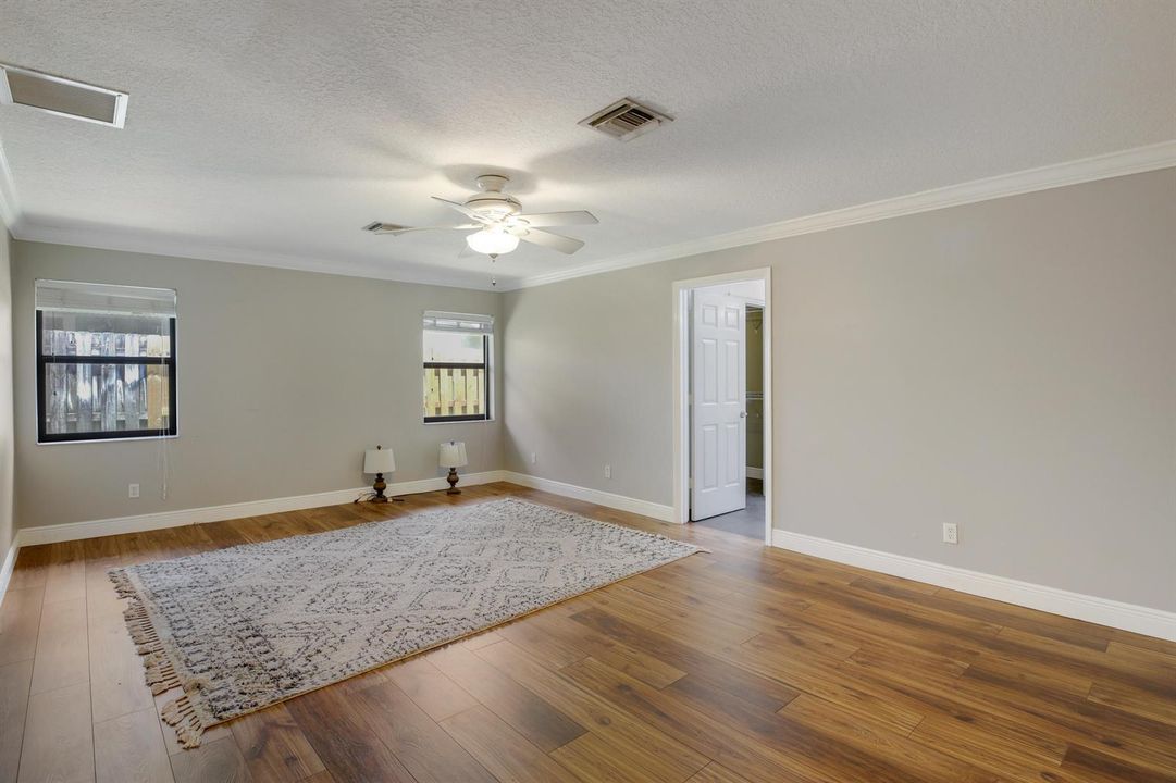 542 Indigo (14)