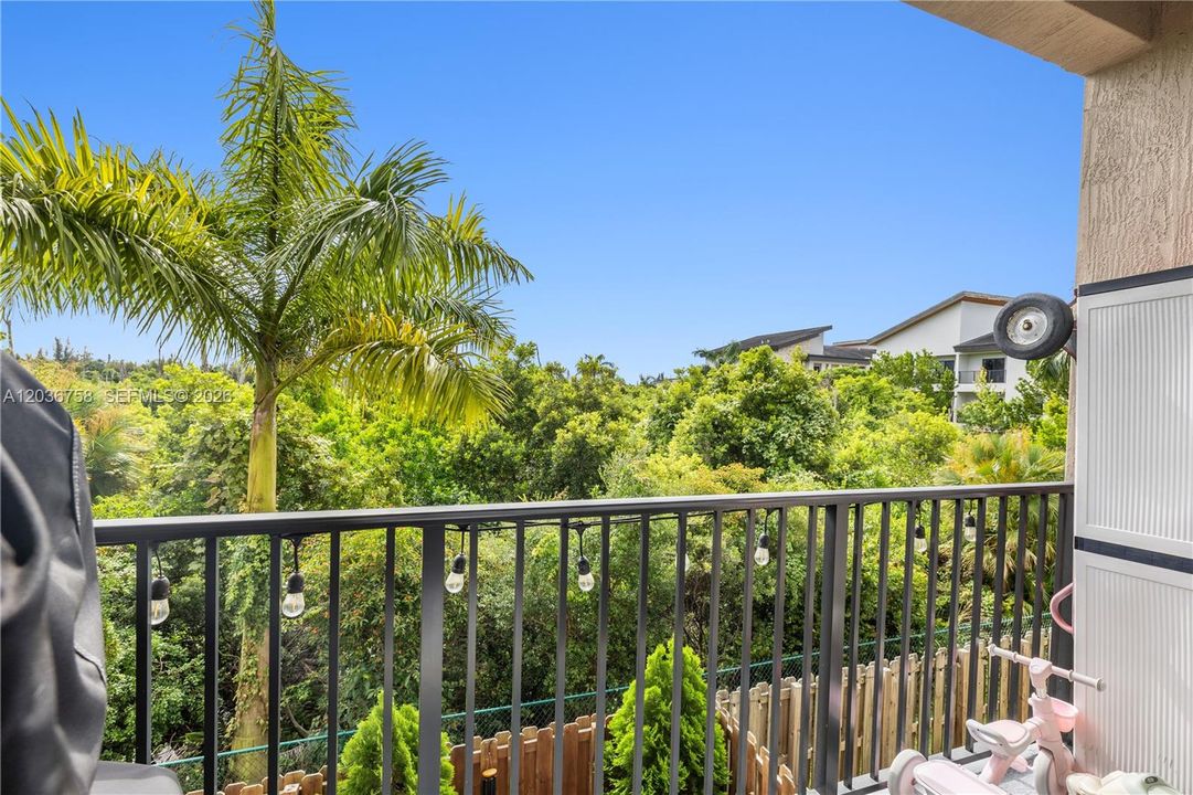 En Venta: $460,000 (3 camas, 2 baños, 1236 Pies cuadrados)