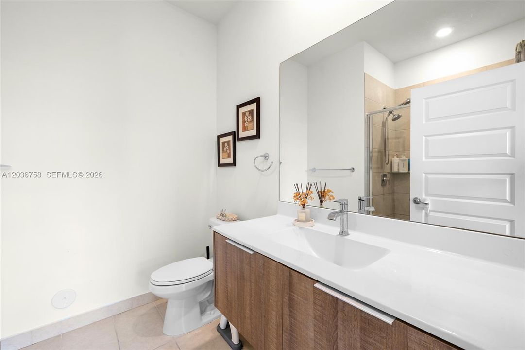 En Venta: $460,000 (3 camas, 2 baños, 1236 Pies cuadrados)
