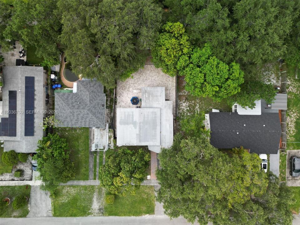 For Sale: $530,000 (2 beds, 2 baths, 1132 Square Feet)