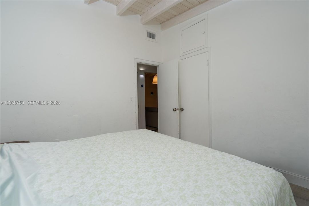 For Sale: $530,000 (2 beds, 2 baths, 1132 Square Feet)