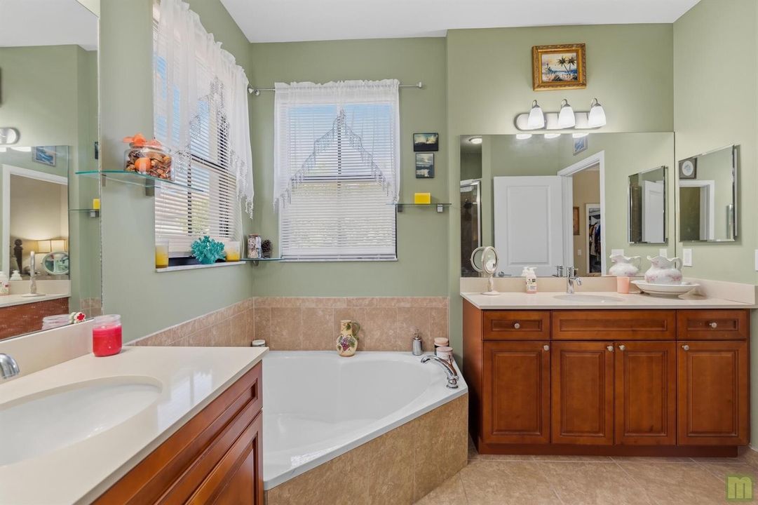 29 bath1b
