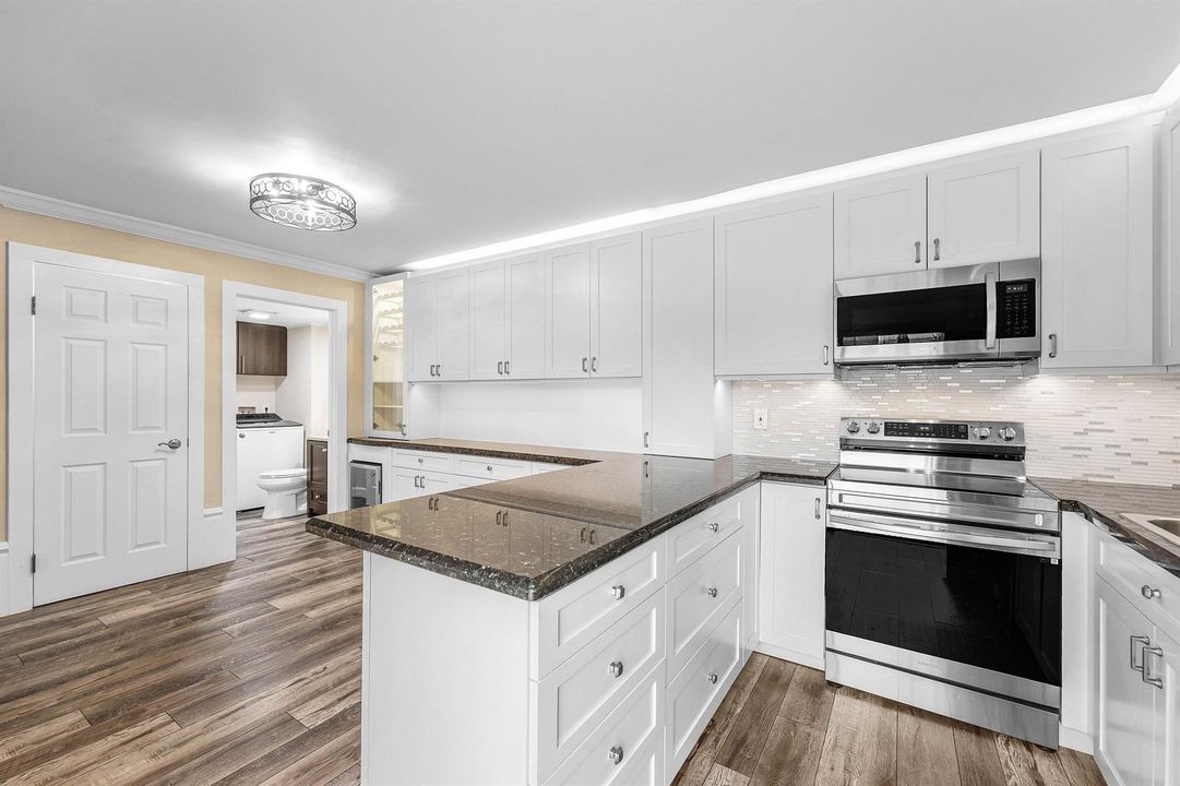 015-2818WaterfordDriveNorth-DeerfieldBea