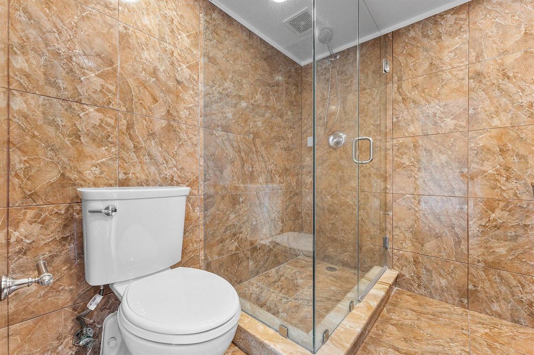 026-2818WaterfordDriveNorth-DeerfieldBea