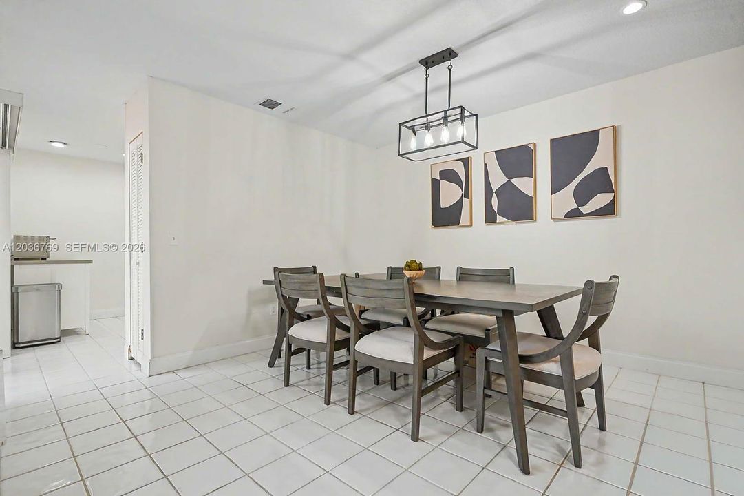 For Rent: $3,300 (3 beds, 2 baths, 1666 Square Feet)