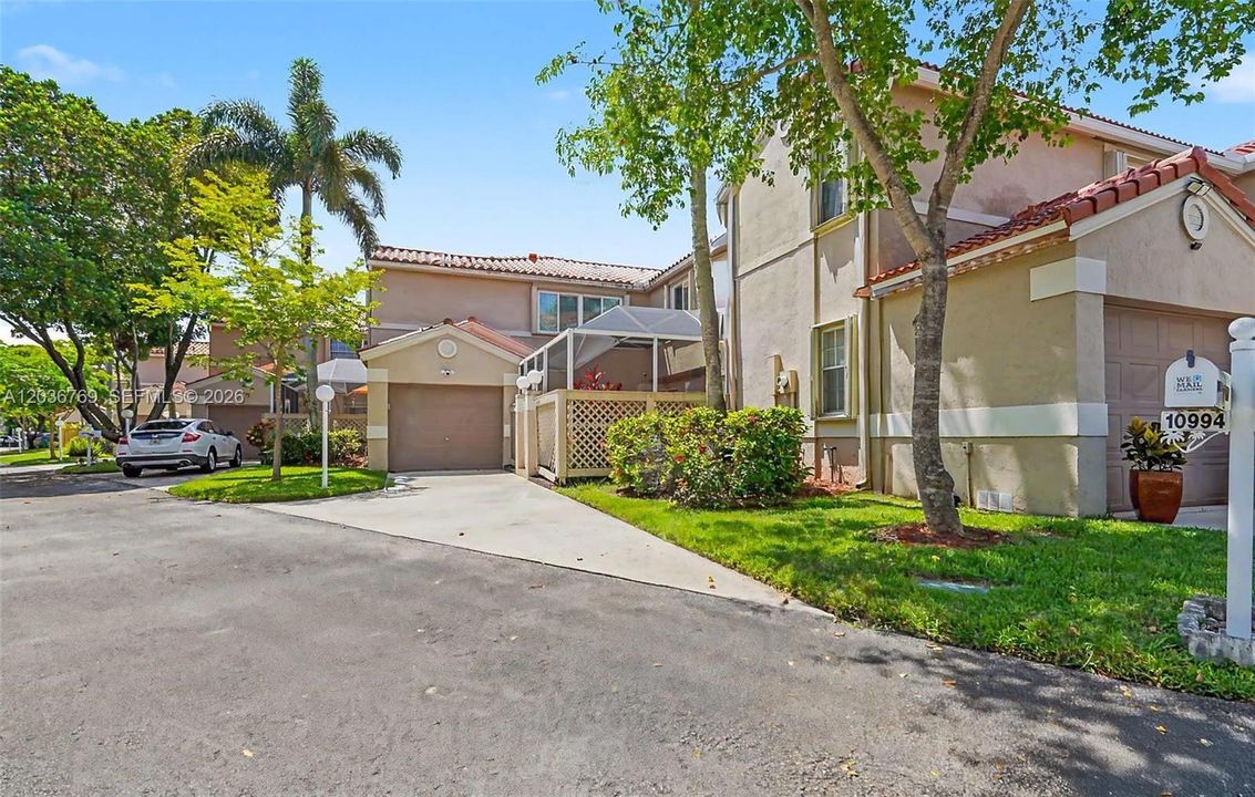 For Rent: $3,300 (3 beds, 2 baths, 1666 Square Feet)