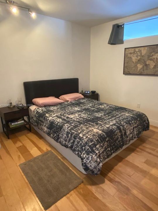 En Renta: $2,000 (2 camas, 1 baños, 1081 Pies cuadrados)