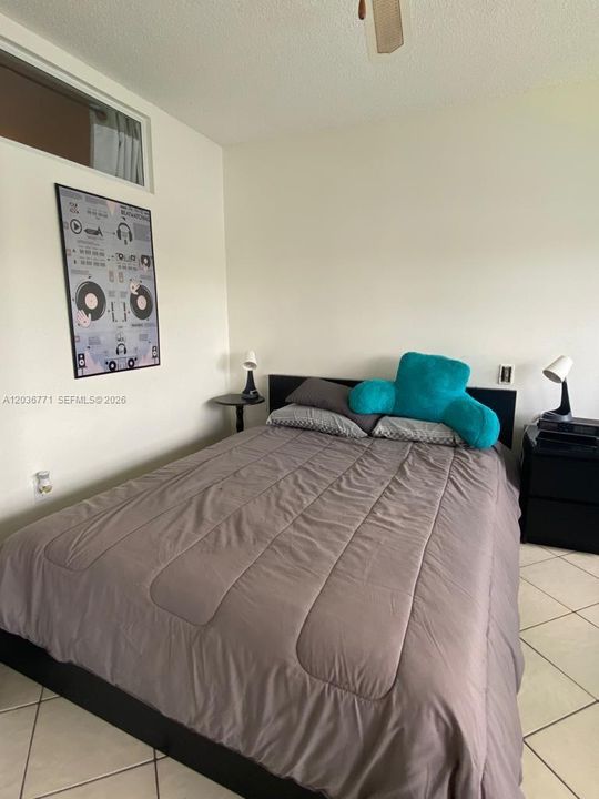En Renta: $2,000 (2 camas, 1 baños, 1081 Pies cuadrados)