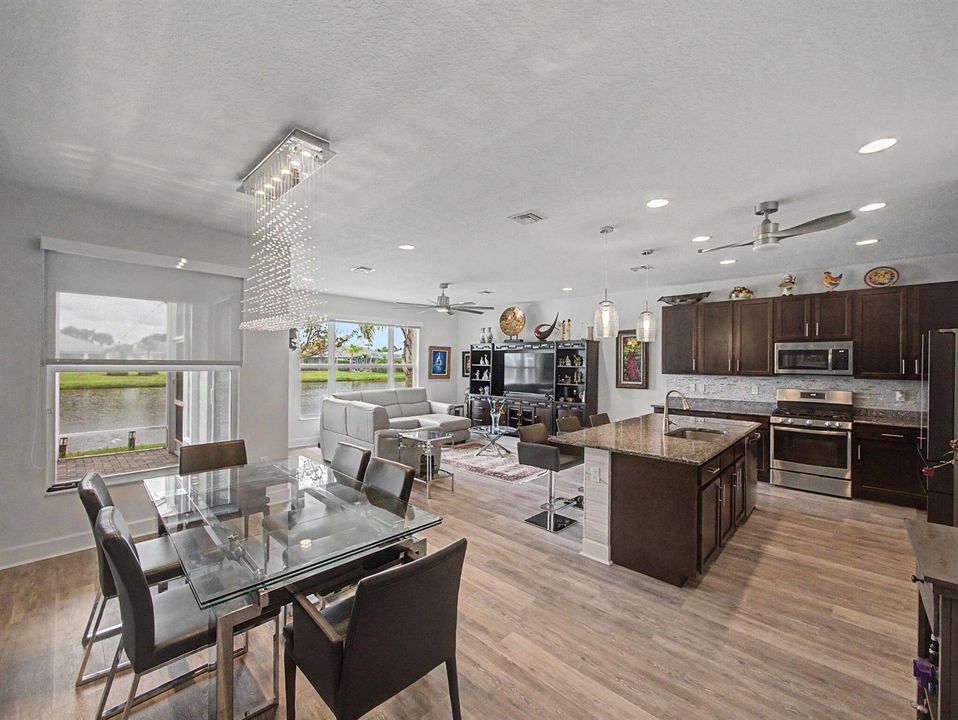 Dining/Kitchen
