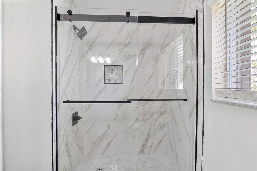 Second bath shower