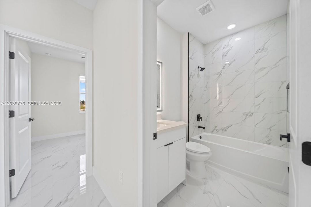 For Sale: $414,900 (3 beds, 2 baths, 1358 Square Feet)