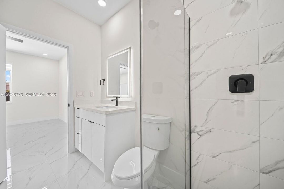 For Sale: $414,900 (3 beds, 2 baths, 1358 Square Feet)