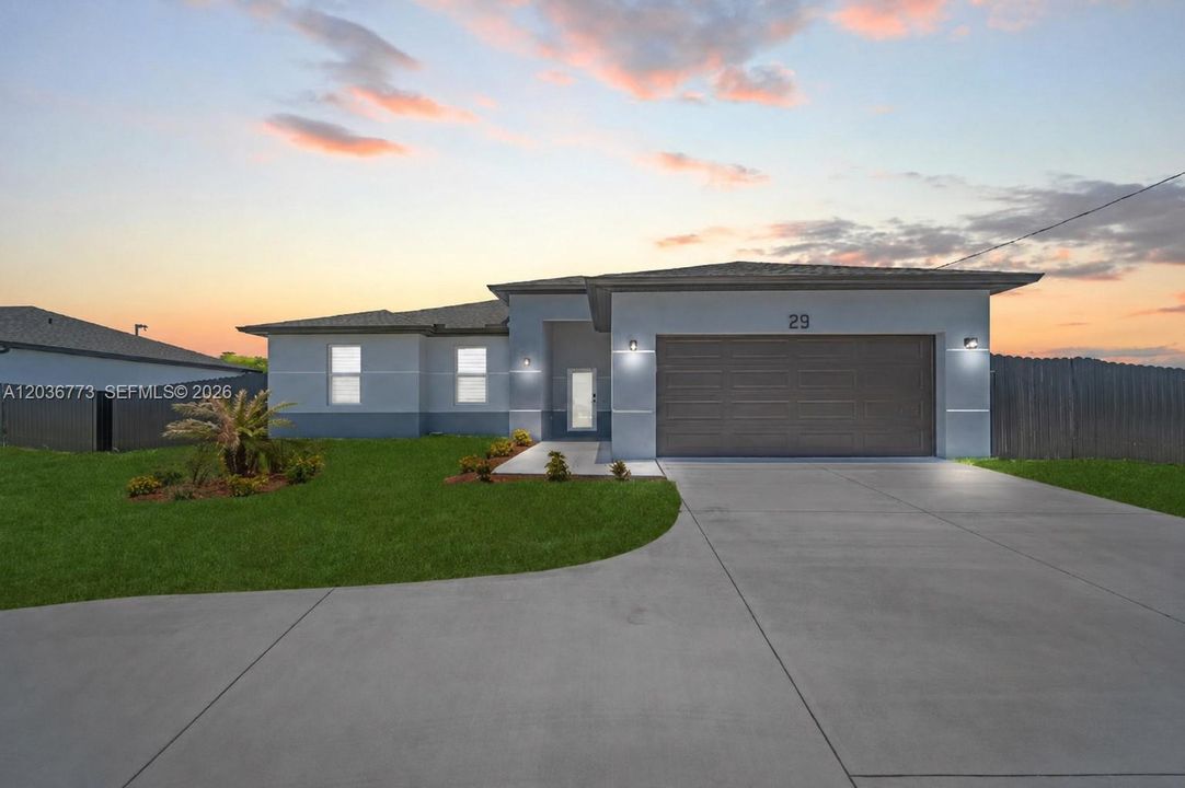 For Sale: $414,900 (3 beds, 2 baths, 1358 Square Feet)