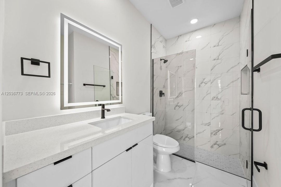 For Sale: $414,900 (3 beds, 2 baths, 1358 Square Feet)