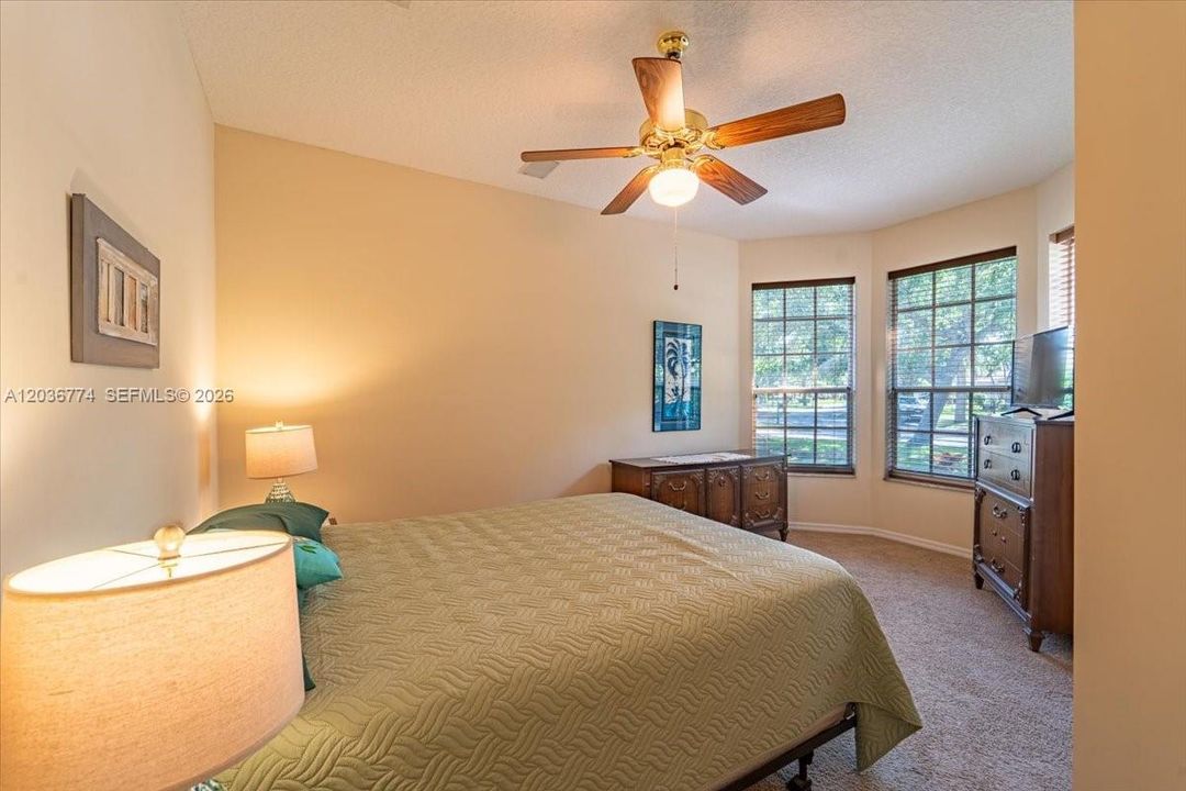 For Sale: $825,000 (4 beds, 3 baths, 2525 Square Feet)
