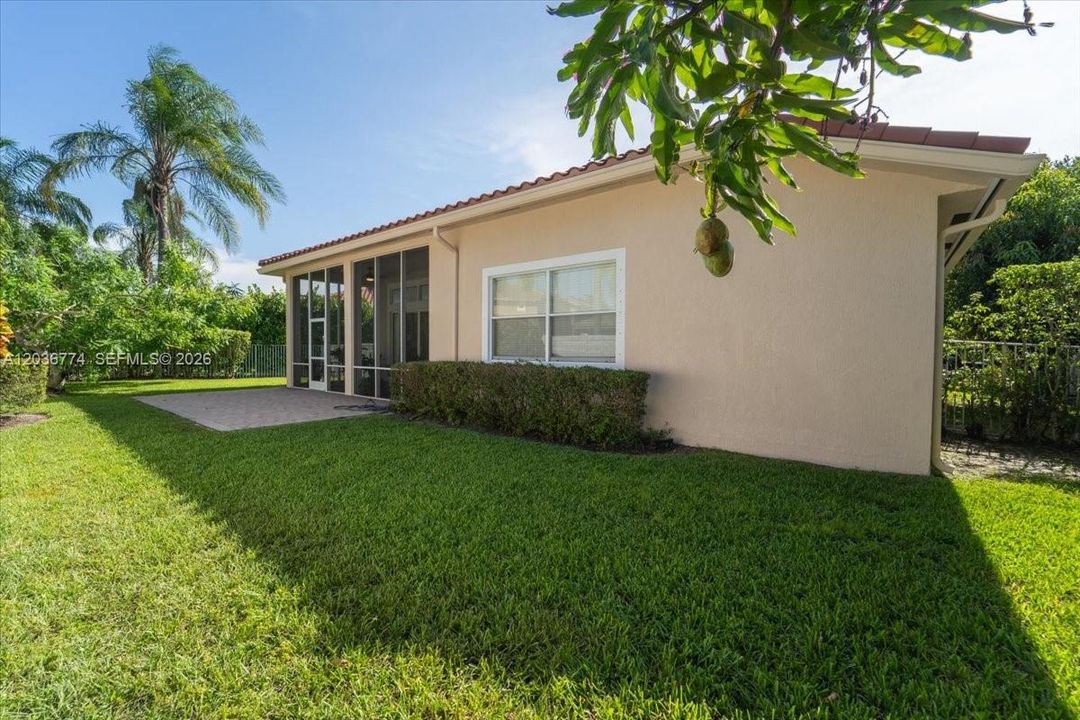For Sale: $825,000 (4 beds, 3 baths, 2525 Square Feet)